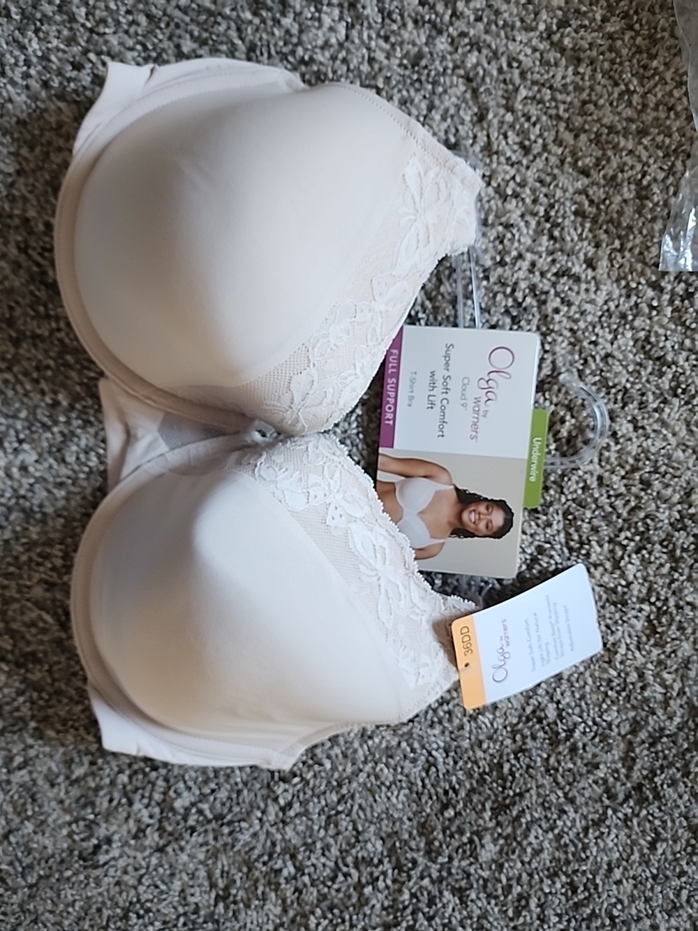 Olga Cream Lace-Trim Full Coverage Bra NWT
